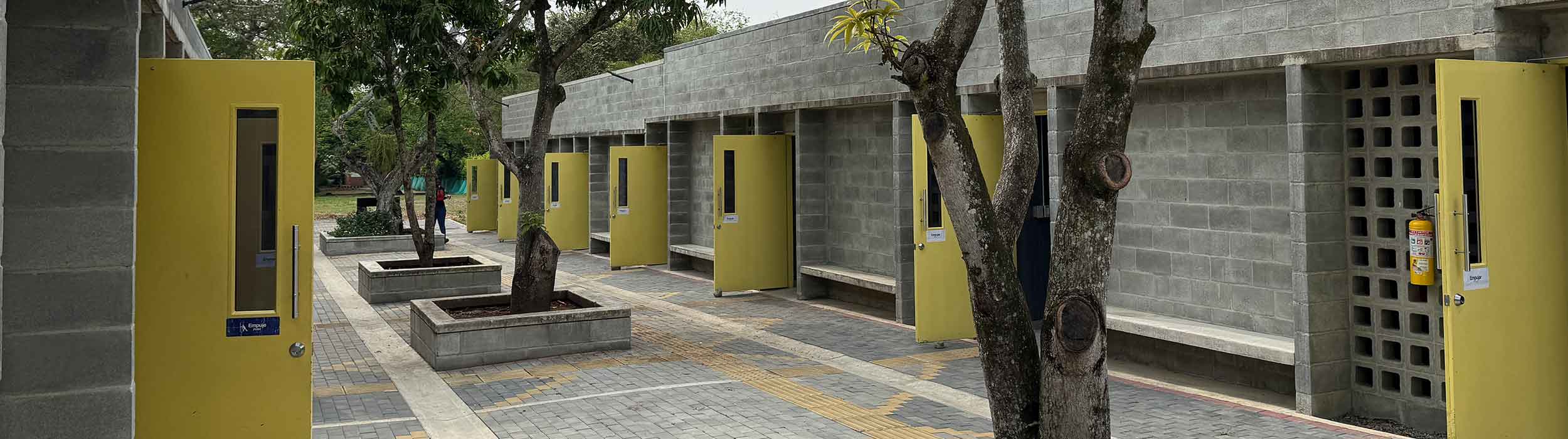Universidad Antonio José Camacho
