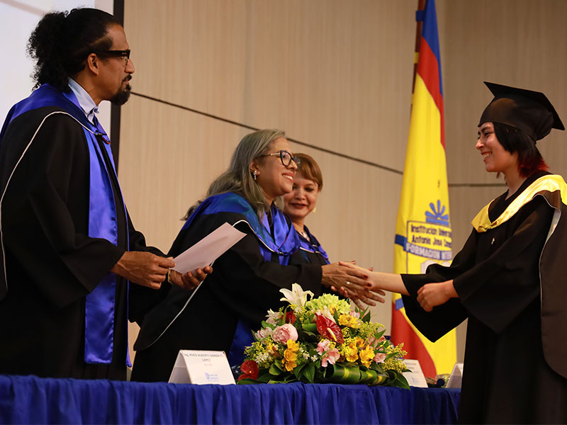 Universidad Antonio José Camacho